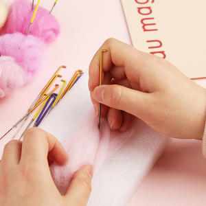 Venta caliente DIY fieltro de lana bordado pluma transfronteriza Multi-Tamaño Color DIY herramienta de costura caja de hierro para costura - Product Image 4