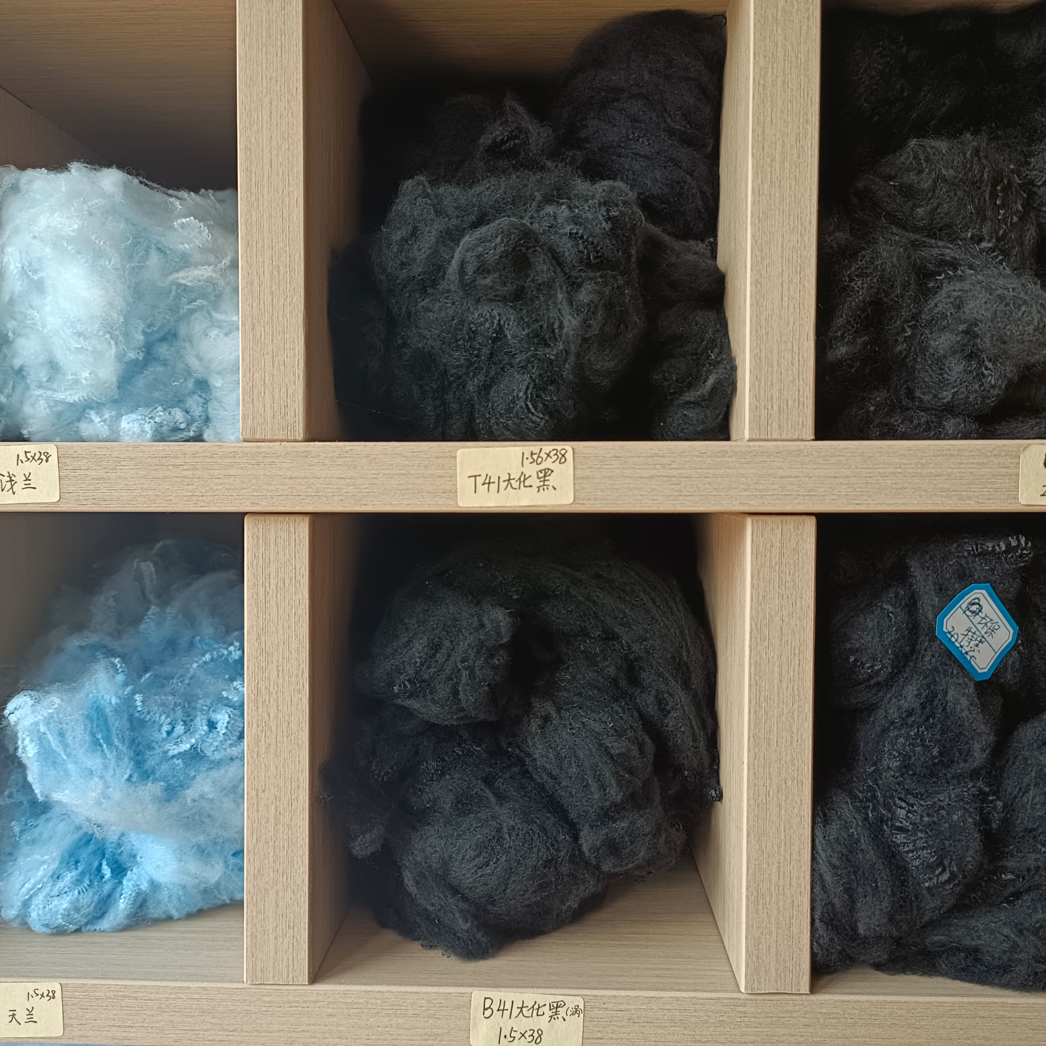 Material Roving Dehaired Pashmina Fiber Factory Wholesale Cashmere Color Top Grade Precious Cashmere Fiber White Goat Wool Raw