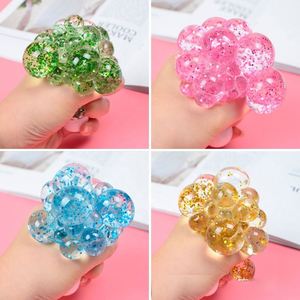 Dohjee - Juguetes de Pelota de Agua con Purpurina y Luces LED Antiestrés, con Lentejuelas para Niñas y Niños, Unisex - Product Image 3
