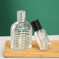 Flacon de parfum en verre transparent rectangulaire gaufré, vide, avec texture cristalline, étiquette personnalisée