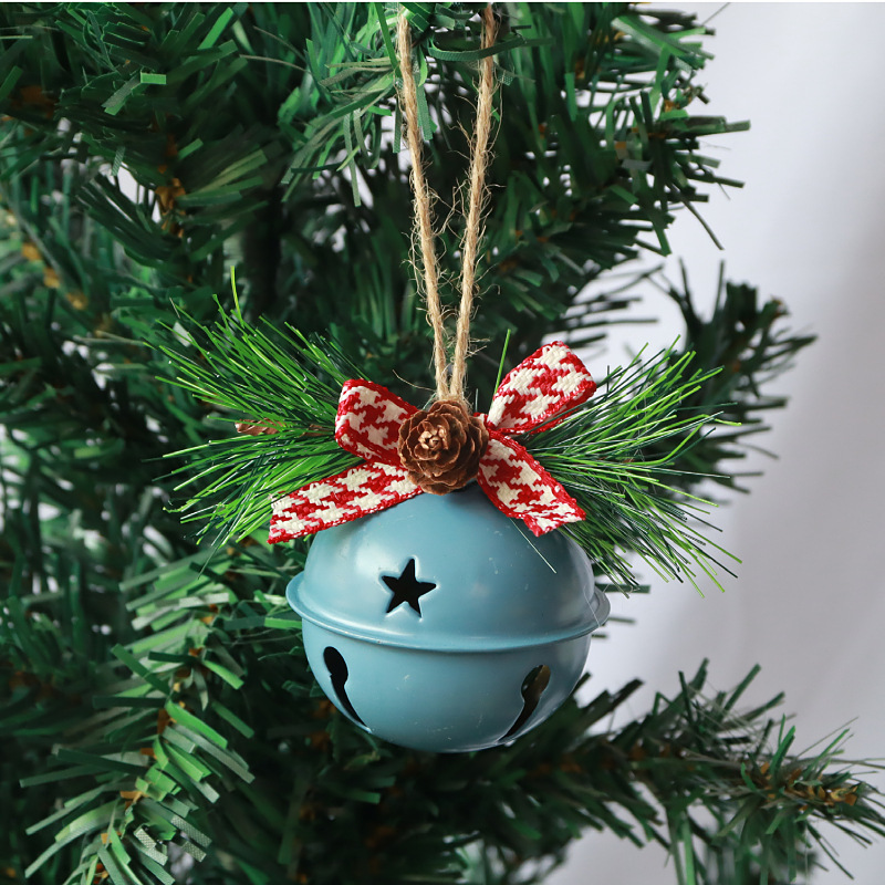 Campanella blu, fiocco rosso e bianco.