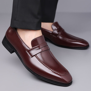 Mocassins en cuir véritable pour hommes, à bout pointu, à enfiler, chaussures de bureau et de carrière, semelle souple en caoutchouc, couleur unie, chaussures habillées pour l'automne - Product Image 2