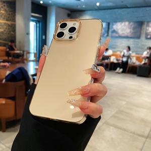 Coque rigide transparente en PC anti-jaunissement et anti-chute pour iPhone 17/16 Pro pour Apple - Product Image 3