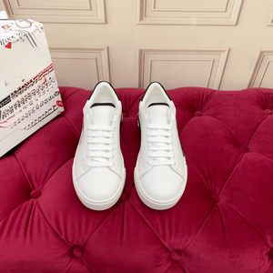 Nouvelles chaussures de sport décontractées Gabbna, style papa, à semelle plate, classiques, tendance et à motifs graffiti, contrastées noir et blanc. - Product Image 3