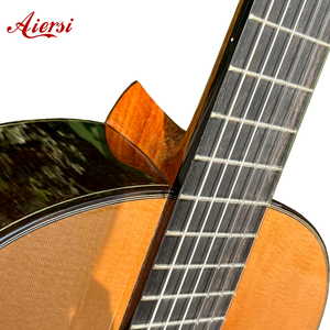 Guitarra profesional Fabricante Aiersi Alto grado Todo El Cedro sólido Mejor concierto español Guitarra clásica - Product Image 3