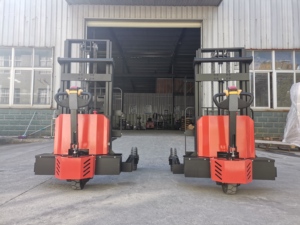 Gerbeur de palettes électrique extérieur de 1.5 tonnes grandes roues en caoutchouc entièrement alimenté pour les chariots élévateurs électriques à composants de base pour terrain accidenté - Product Image 3