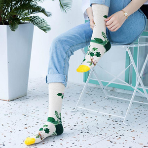 China Factory Custom Mens Flower Birds Cotton <strong>Socks</strong> <strong>for</strong> Party <strong>Wedding</strong> - Product Image 2