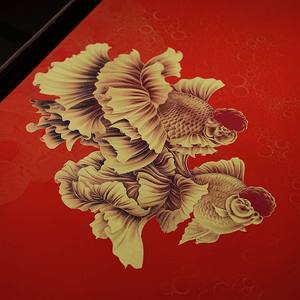 ภาพปลาทองโอรันดาสีแดง พร้อมกรอบไม้เนื้อแข็งลายทองเหลือง สำหรับตกแต่งห้องนั่งเล่นและสำนักงาน สไตล์คลาสสิกแบบอเมริกัน - Product Image 4