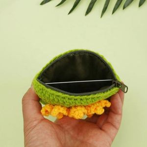 <b>Sweet</b> <b>Flower</b> Knit Milk Cotton Yarn 150g Coin Purse Girls' Fashionable Handmade Small Bag Handheld Card Accessory - Product Image 2