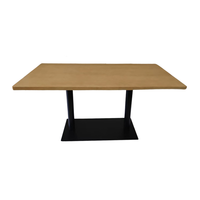 Petite table basse en bois au design moderne Base en métal pour la salle à manger Mobilier commercial d'intérieur à prix économique pour les restaurants