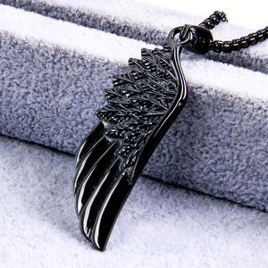 Collar de Moda con Colgante de Número de Alas de Ángel, Unisex, de Acero Inoxidable, Cadena de Palomitas, Collar de Plumas, Chapado en Negro - Product Image 3