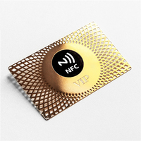 Cartes NFC personnalisées avec logo, en métal intelligent, pour entreprises, cartes de fidélité VIP, cartes NFC de luxe en acier inoxydable plaqué or 24 carats avec boîte cadeau