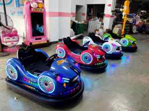 Auto de Choque Eléctrico Super Battle 360 °   Coches <span class=keywords><strong>Chocones</strong></span> de Rotación Libre, Autos de Choque para Niños, Parque de Atracciones al Aire Libre - Product Image 6