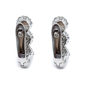 Bijoux vintage de qualité supérieure, boucles d'oreilles fines en or blanc massif 18 carats avec diamants naturels taille brillant rond pour femmes - Product Image 3