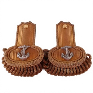 Épaulettes pour fanfare avec franges en fil doré, en toile, motif brodé - Product Image 1