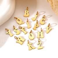 En gros A-Z Lettres Initiales Charmes Avec Anneau Ouvert Alphabet Pendentifs En Acier Inoxydable À La Main Dangles Bracelets Faire Des Fournitures