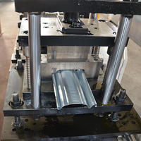 Machine automatique de fabrication de portes à enroulement, ligne de production de portes en acier coloré