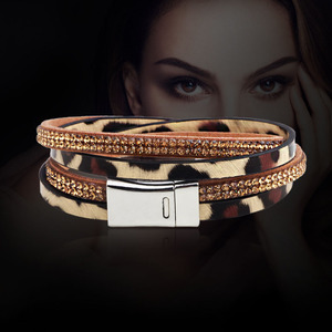 Leopard Print Rhinestone Double <b>Bracelet</b> <b>Leather</b> Jewelry Magnetic Clasp Gift Fashion <b>Bracelet</b> - Product Image 1