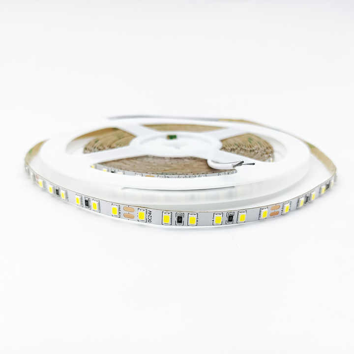 Free cut and RGB DC24V 200LEDs/m High Efficiency LED strip for indoor lighting