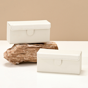 Mini Estuche para Anillos, Estuche de Viaje Portátil para Joyas, Estuche de Cuero PU para Joyas, Caja de Almacenamiento para Anillos y Aretes - Product Image 5