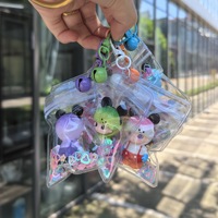 Cadeaux DIY : Porte-clés en peluche PVC transparent, pendentif poupée floquée, mini jouet de dessin animé avec sequins en forme de cœur, breloque de sac