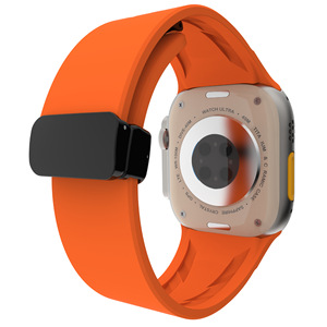 Cinturino Sostitutivo in Silicone con Chiusura Magnetica per <span class=keywords><strong>Apple</strong></span> <span class=keywords><strong>Watch</strong></span> <span class=keywords><strong>Ultra</strong></span> 49mm e <span class=keywords><strong>Apple</strong></span> <span class=keywords><strong>Watch</strong></span> 11 10 - Product Image 2