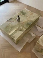 Table à thé personnalisée en marbre d'onyx vert naturel Table basse rectangulaire en cube de jade d'onyx vert Table centrale moderne