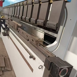Prensa Plegadora Hidráulica CNC Automática con Regla Trasera para Doblado de Acero - Product Image 5
