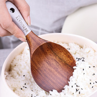 Vente en gros de nouveaux outils de cuisine écologiques 8 pièces avec logo personnalisé grattoir spatules cuillère ensemble d'ustensiles de cuisine en bois de teck avec trou