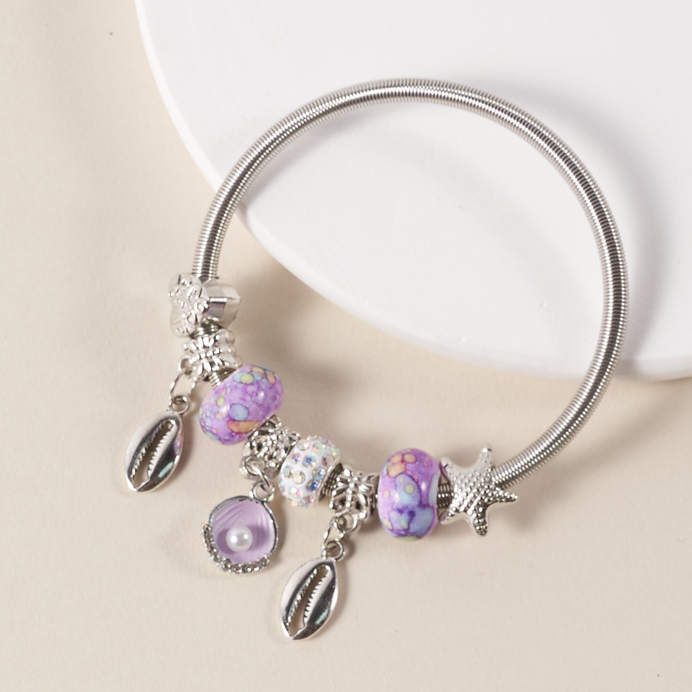 สีม่วงอ่อน