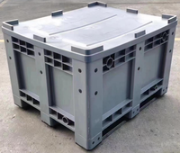 Conteneur de palette en plastique ventilé robuste de 600 litres avec roues et couvercle pour fruits et légumes