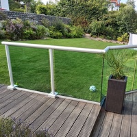 Clôture en verre moderne pour balcon et jardin, poteau carré en acier inoxydable, garde-corps en verre trempé transparent, résistant à la rouille, intérieur/extérieur