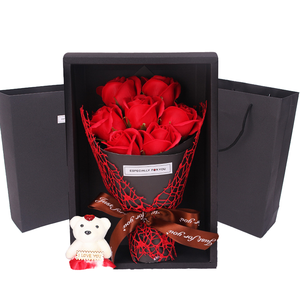 Nueva Llegada, <span class=keywords><strong>Ramo</strong></span> <span class=keywords><strong>de</strong></span> Rosas Hecho a Mano Longlive, Caja <span class=keywords><strong>de</strong></span> Embalaje <span class=keywords><strong>de</strong></span> Jabón <span class=keywords><strong>de</strong></span> Papel Personalizada para Regalo del Día <span class=keywords><strong>de</strong></span> la Tierra 2024, <span class=keywords><strong>Precio</strong></span> <span class=keywords><strong>de</strong></span> Fábrica al por Mayor - Product Image 1