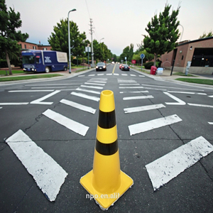 900Mm Tất Cả Màu Vàng Một Mảnh PVC Giao Thông Nón Với Hai Băng Phản Chiếu Màu Đen - Product Image 1
