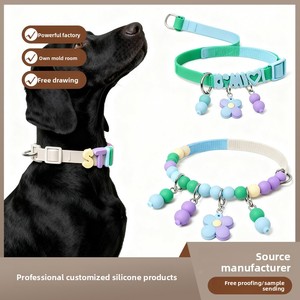 Premium-Qualität Hundezubehör-Hersteller DIY-Buchstaben Verstellbare Wasserdichte Personalisierte Design-Silikon-Hundehalsbänder - Product Image 4