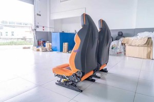 ชุดอัพเกรดเบาะนั่งลายคลื่นสำหรับ BMW ซีรีส์ 3 G20 / X3 G01 / X5 G05, เบาะหนังรูระบายสีส้มสดใสและสีเทาเข้ม - Product Image 3