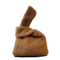 Sac à main en peluche mignon pour femme, style coréen rétro, petit sac carré, sac à main minimaliste portable, assorti à toutes les tenues