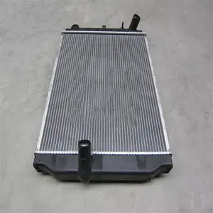 OEM16400-78340 16400-78650 núcleo de aluminio tanque de plástico del radiador para Hino Dutro XUZ XKU