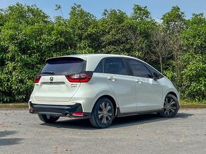 Honda Fit/Jazz 2024 1.5L CVT 1.5L 131 Caballos de Fuerza L4 LHD, Sedán Usado de Bajo Consumo para Uso Familiar - Product Image 4