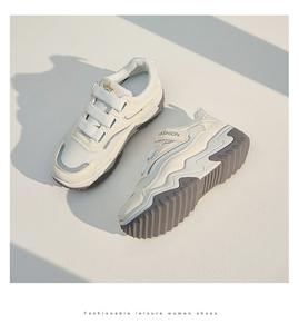 Zapatos de <span class=keywords><strong>mujer</strong></span>, zapatos blancos pequeños de suela gruesa, zapatos de papá informales para hombre pequeño en el interior - Product Image 5