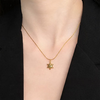 Collares Colgantes de Moda al por Mayor: Estrellas Delicadas, Modernos y Atractivos, Personalizables y Populares