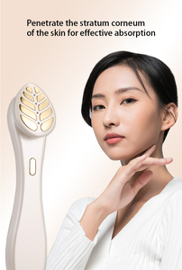 Mini instrumento de belleza de importación para el cuidado de la piel, accesorio de mano con hoja dorada, novedad de 2023 - Product Image 3