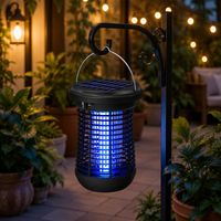 Lampe Solaire Anti-Moustiques Extérieure de 100 à 150 m² avec Double Fixation pour Jardin et Cour