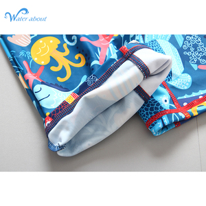 Vente en gros <span class=keywords><strong>de</strong></span> maillots <span class=keywords><strong>de</strong></span> <span class=keywords><strong>bain</strong></span> bébé fille personnalisés pour enfants fabricant écologique impression personnalisée <span class=keywords><strong>maillot</strong></span> <span class=keywords><strong>de</strong></span> <span class=keywords><strong>bain</strong></span> une <span class=keywords><strong>pièce</strong></span> <span class=keywords><strong>shorty</strong></span> avec chapeau <span class=keywords><strong>de</strong></span> soleil - Product Image 3