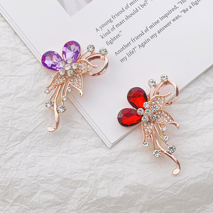 Broches de Flores con Diamantes para Mujer, Aleación Chapada en Oro, Diseño Elegante, Uso Diario, Regalo para Compromiso, Boda o Fiesta - Product Image 2