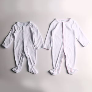 뜨거운 판매 신생아 아기 축구 모자 세트 맞춤 자수 빈 면 유아 아기 장난 꾸러기 피코 트림 아기 귀국 복장 2026 - Product Image 4