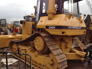 รถดันดิน CAT D4H มือสอง รถดันดินตีนตะขาบ Caterpillar D4H ของแท้ พร้อมใบมีด สำหรับงานก่อสร้าง - Product Image 5