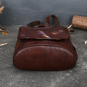Mochila de Viaje de Cuero Vacuno Genuino Andong para Mujeres y Chicas, Nueva, Súper Moderna, con Gran Capacidad y Grabado en Relieve - Product Image 4