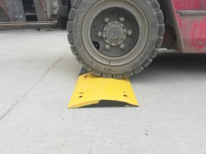 เครื่องลดความเร็ว500*430*50มม. ความเร็วรอบ24กก. ช่วยลดแรงกระแทกเพื่อความปลอดภัยสูงสุด - Product Image 6