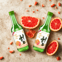 Koreaanse Alcoholische Drank Soju-Alcohol Met Druivenfruitpatroon In Glazen Fles Direct Goede Keuze Fabrikant